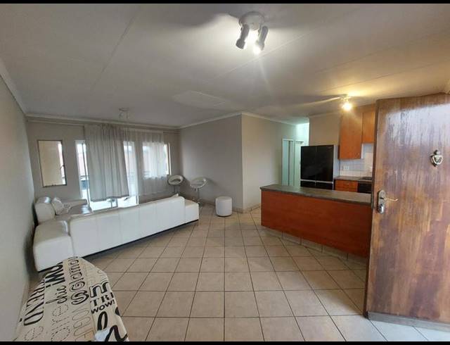 2 BEDROOM PROPERTY TO RENT IN COUNTRY VIEW ESTATE